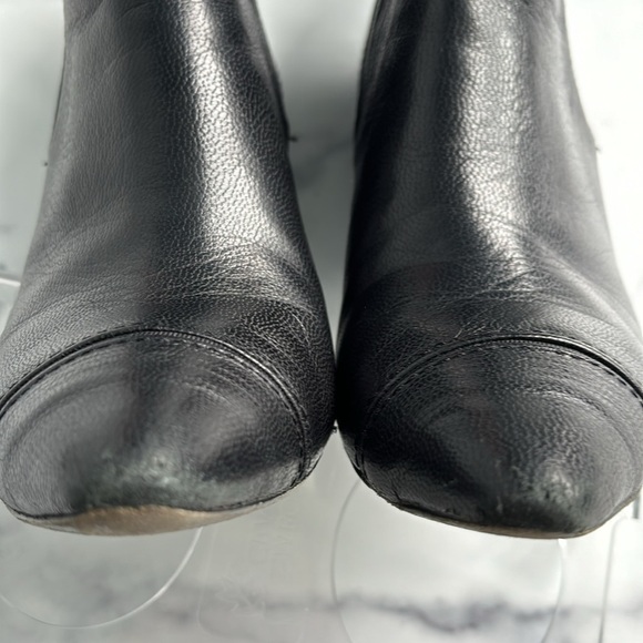 Tory Burch Bernice Black Leather Pointed Toe Ankle Boots Size 7.5M - Picture 6 of 13